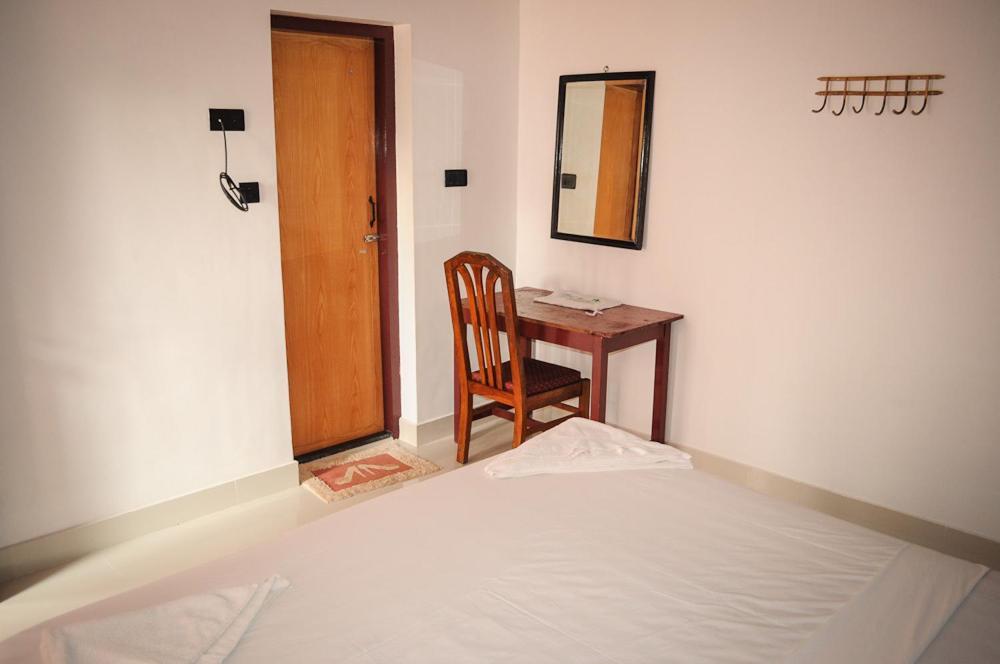 Raja Park Beach Resort 瓦尔卡拉 客房 照片